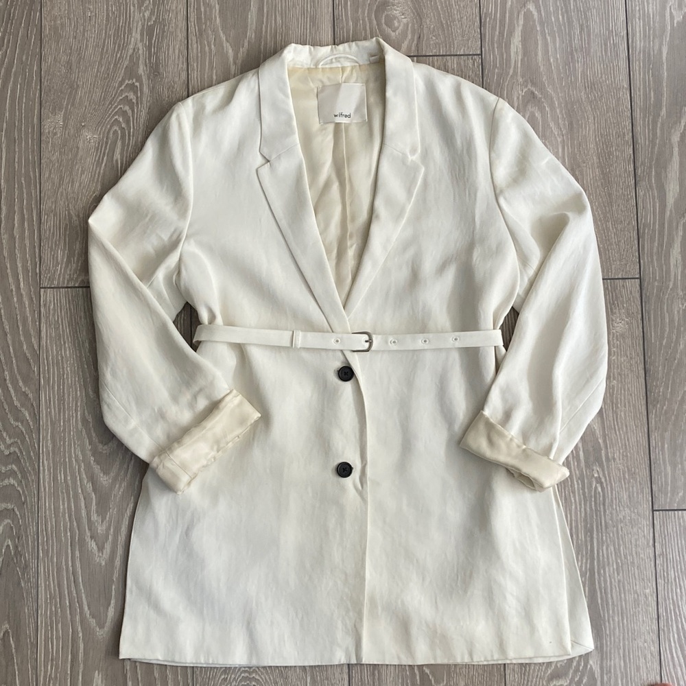 *HOST PICK* Aritzia Wilfred Belted Blazer